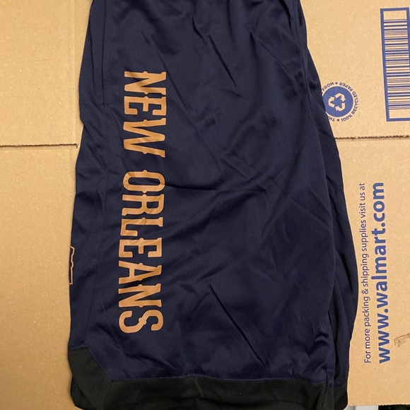 Mens New Orleans Pelicans Shorts NWT - Picture 4 of 5